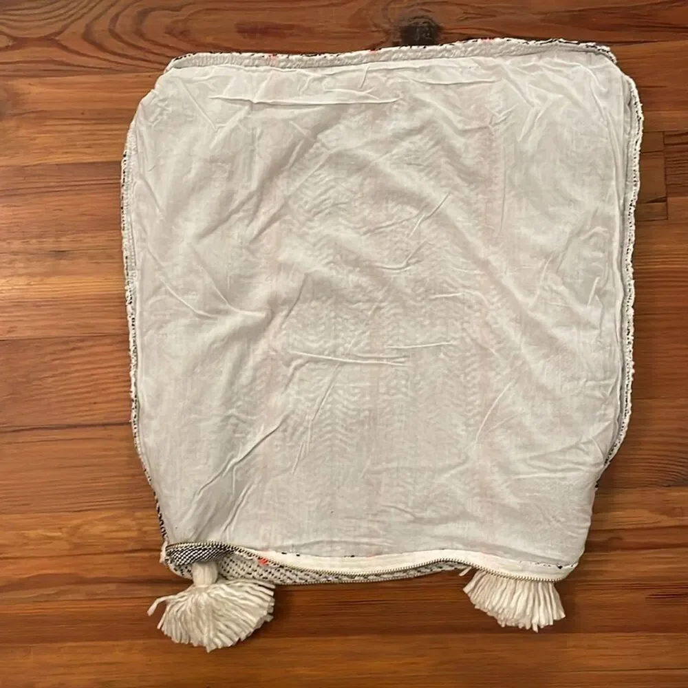Anthropologie Edna Woven Texture Pillow Cover Tassel White Coral 18x18 in